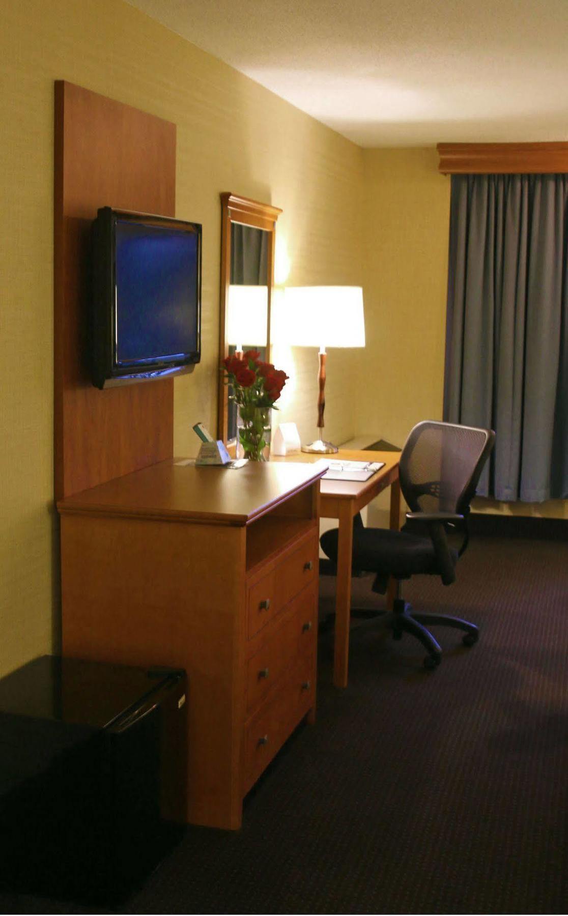 Best Western Danbury/Bethel Exterior photo