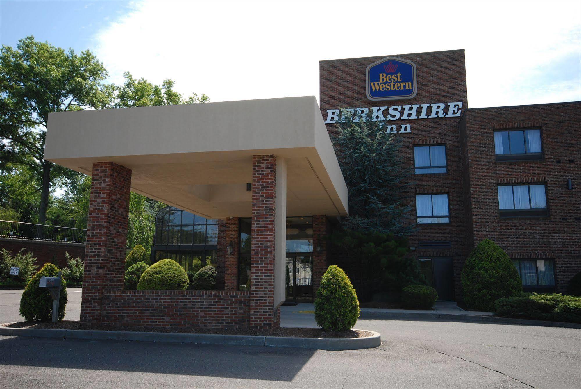 Best Western Danbury/Bethel Exterior photo