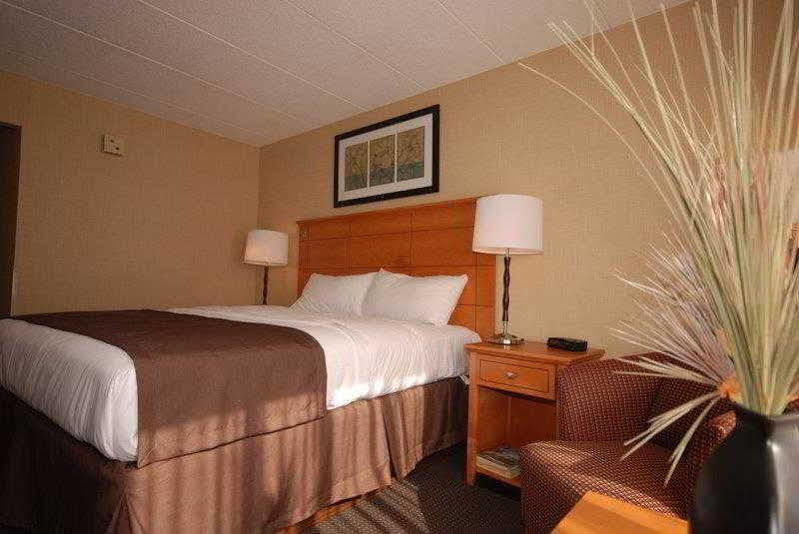 Best Western Danbury/Bethel Exterior photo